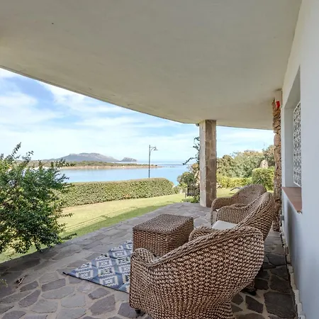 Vakantiehuis Elena Fronte Mare Bados- Pittulongu- Golfo Aranci