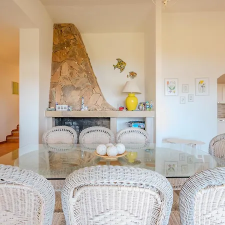 Vakantiehuis Elena Fronte Mare Bados- Pittulongu- Golfo Aranci Olbia